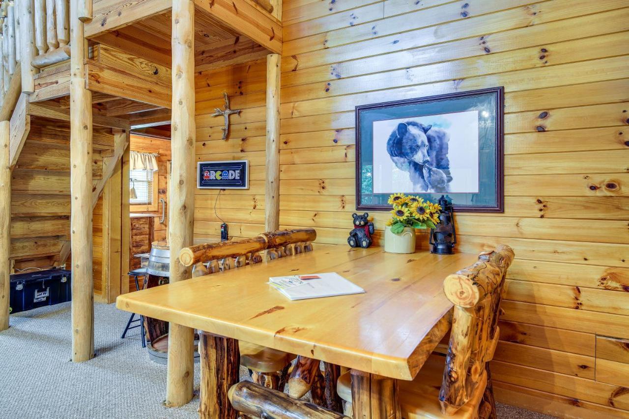 Sevierville Cabin With Wraparound Deck And Lake Access מראה חיצוני תמונה