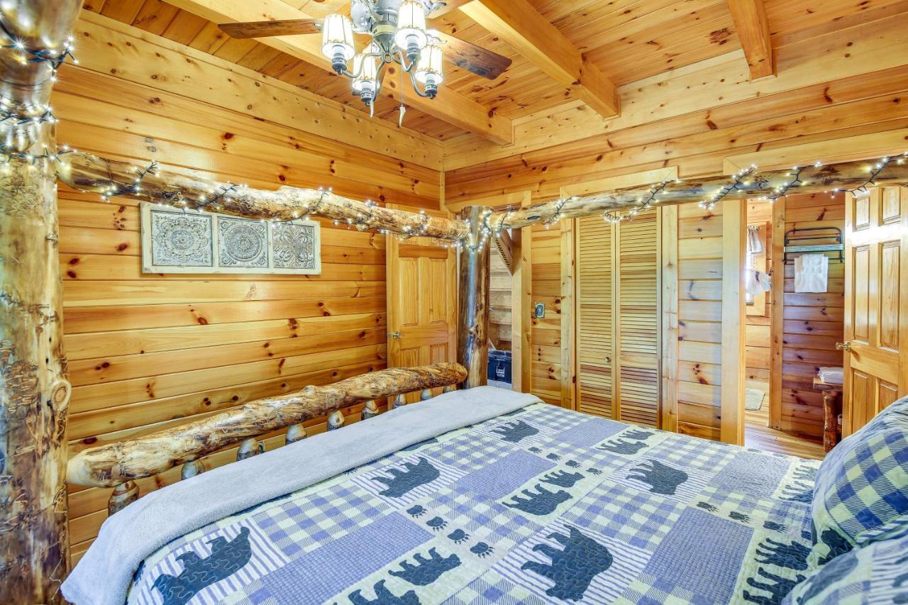 Sevierville Cabin With Wraparound Deck And Lake Access מראה חיצוני תמונה